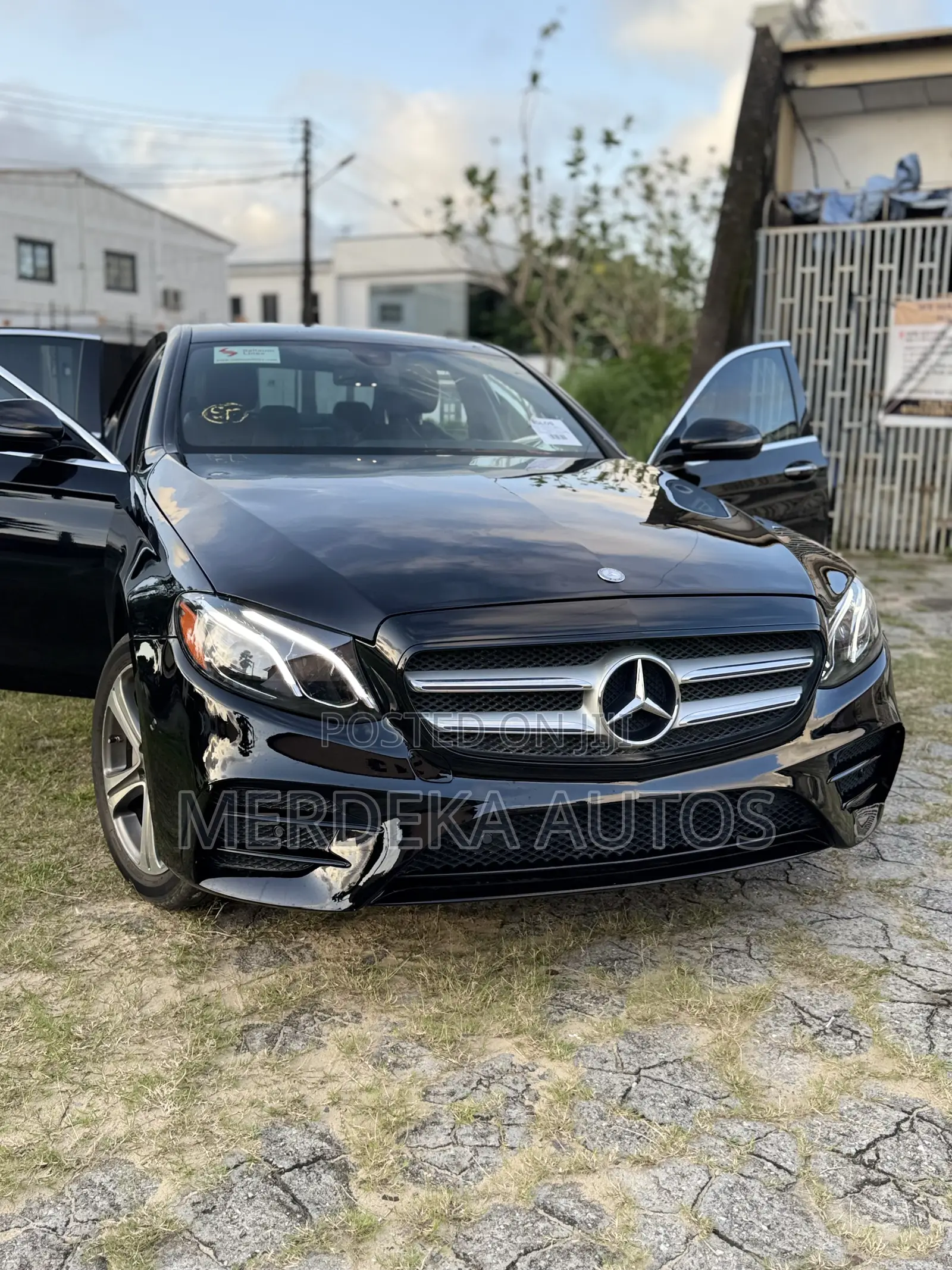 Mercedes-Benz E300 4Matic AWD Sedan (2.0L 4cyl 9A) 2017 Black