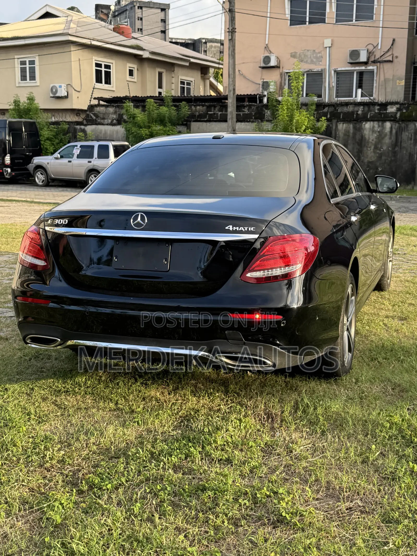 Mercedes-Benz E300 4Matic AWD Sedan (2.0L 4cyl 9A) 2017 Black