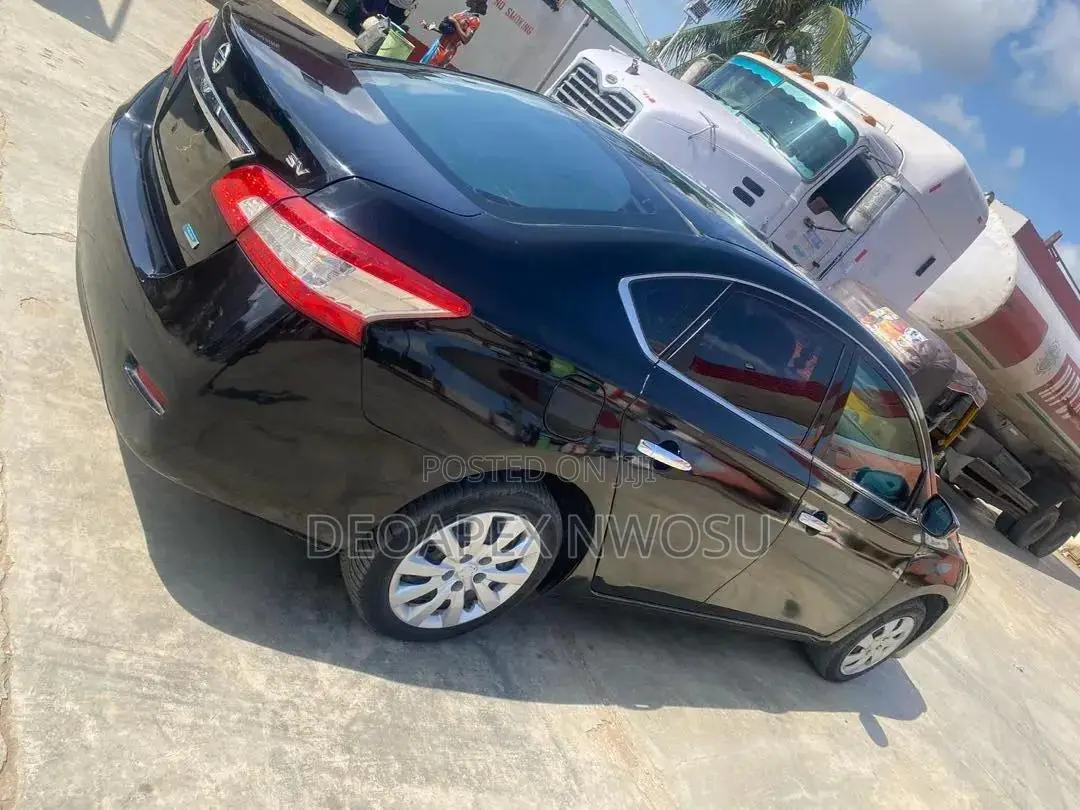 Nissan Sentra 2014 Black
