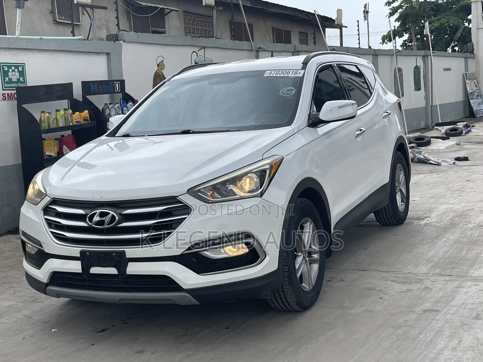 Hyundai Santa Fe SE AWD 2018 White