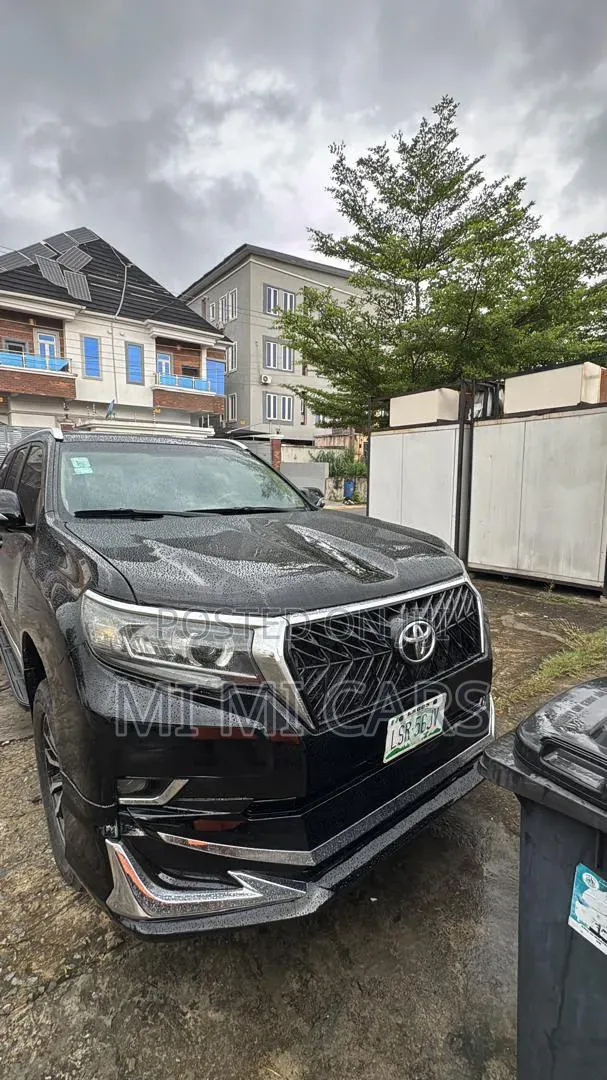 Toyota Land Cruiser Prado 2014 Black