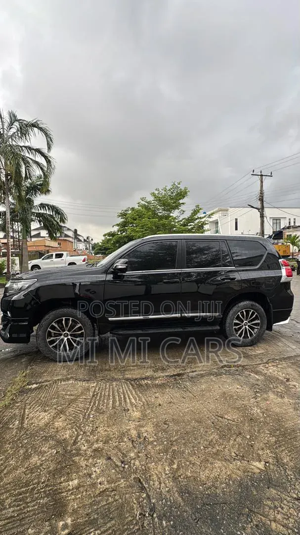 Toyota Land Cruiser Prado 2014 Black