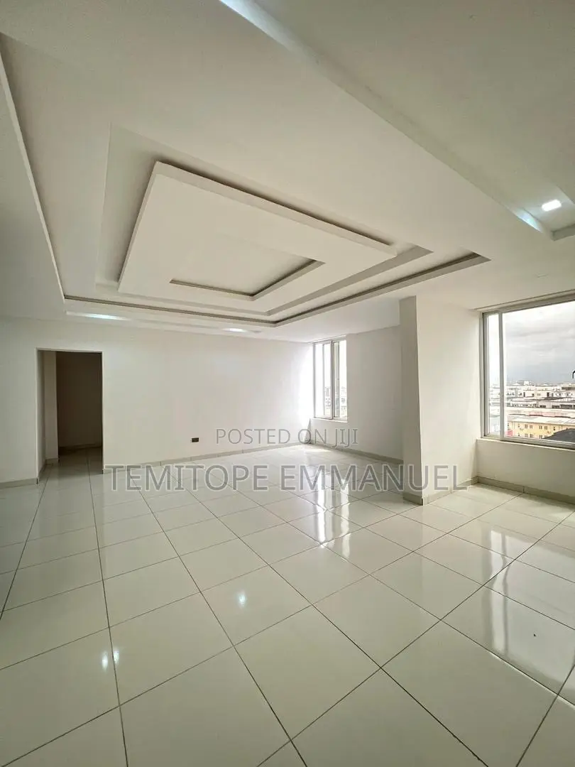Furnished 4bdrm Penthouse in Ikate for sale
