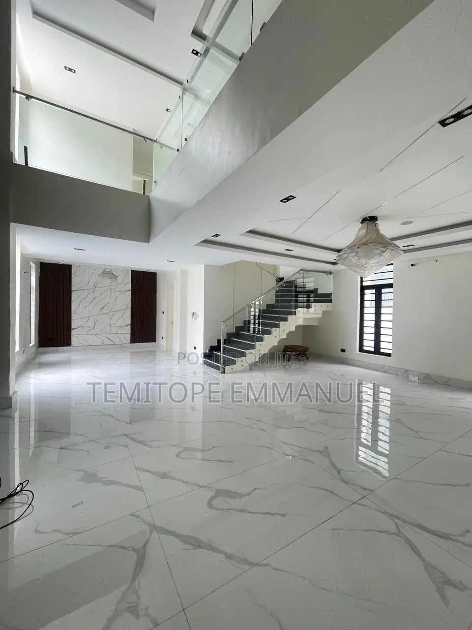 Furnished 5bdrm House in Lekki Phase 1 for sale