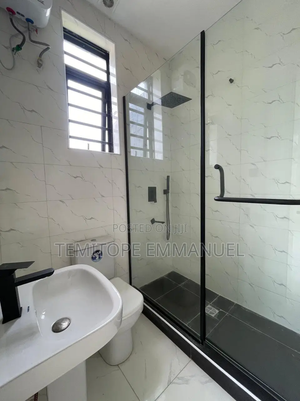 Furnished 5bdrm House in Lekki Phase 1 for sale