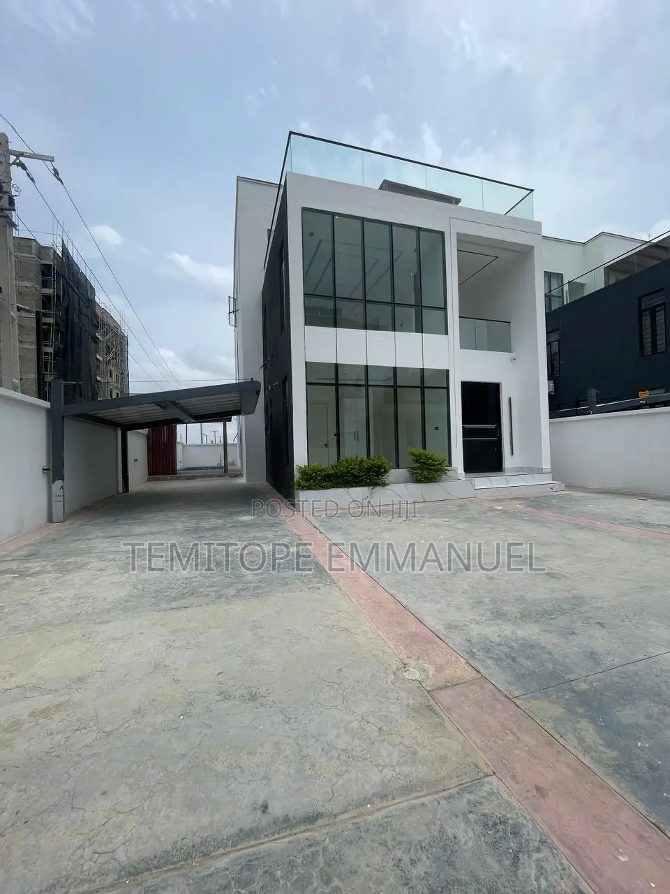 Furnished 5bdrm House in Lekki Phase 1 for sale