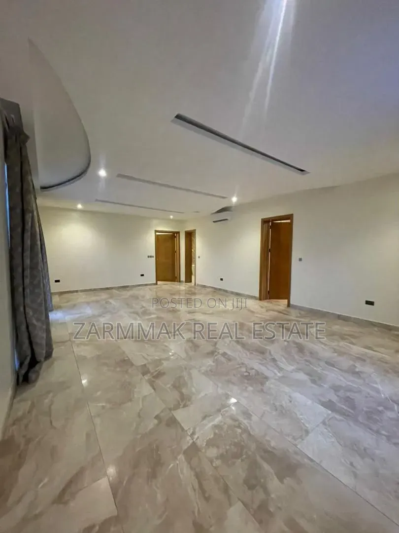 4bdrm Maisonette in Ikoyi for rent