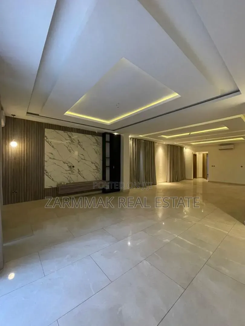 4bdrm Maisonette in Ikoyi for rent