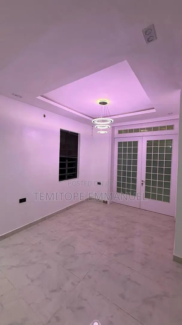 Furnished 5bdrm House in Ologolo for sale