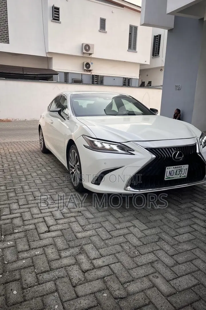 Lexus ES 350 Luxury 2020 White