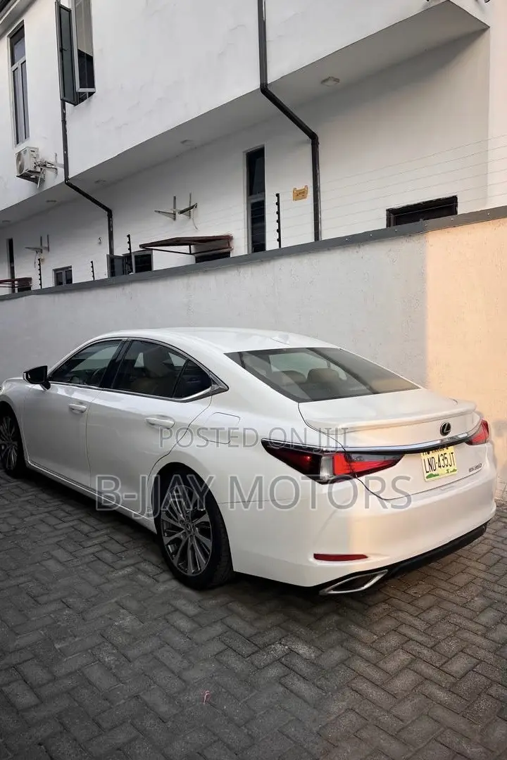 Lexus ES 350 Luxury 2020 White