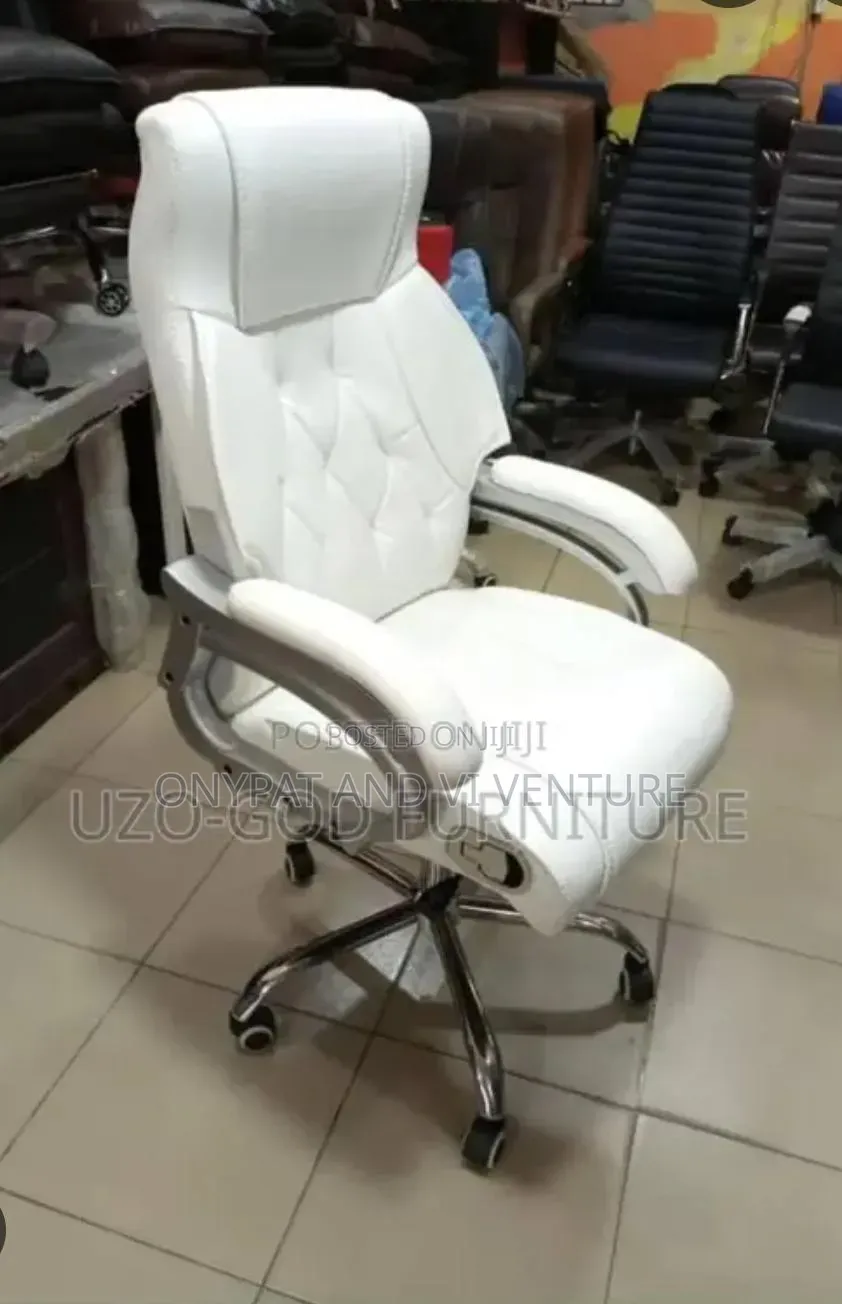 Quality Ai Smart Full Body Massaging Aging Chair