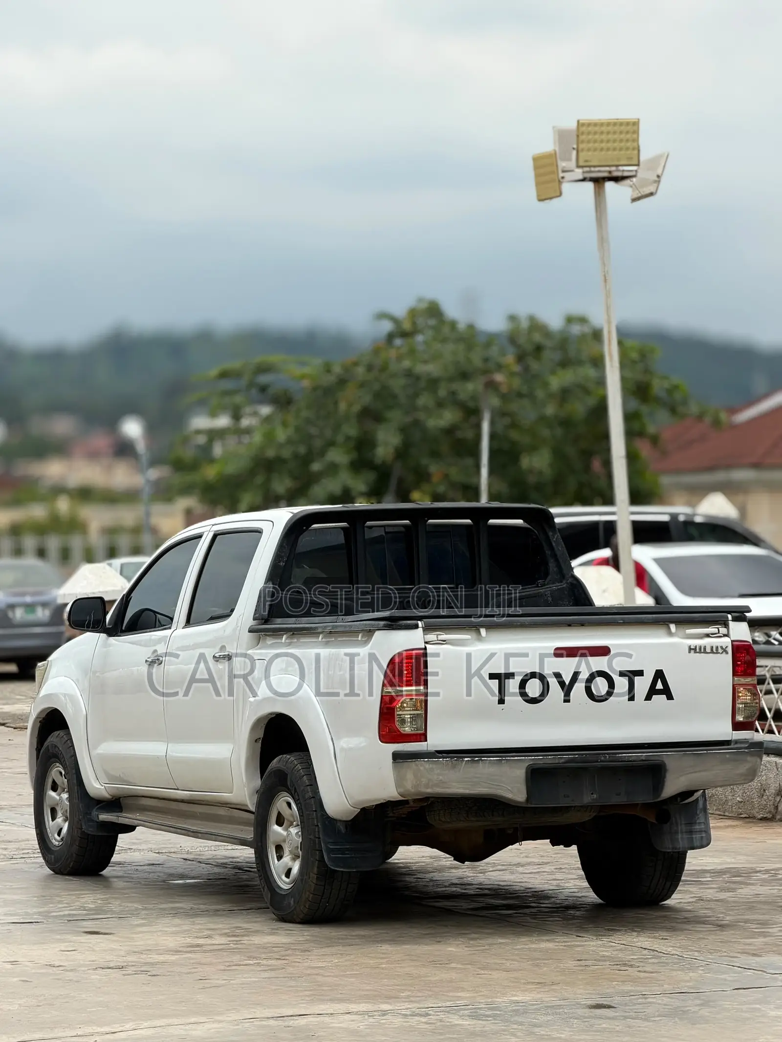 Toyota Hilux 2014 White