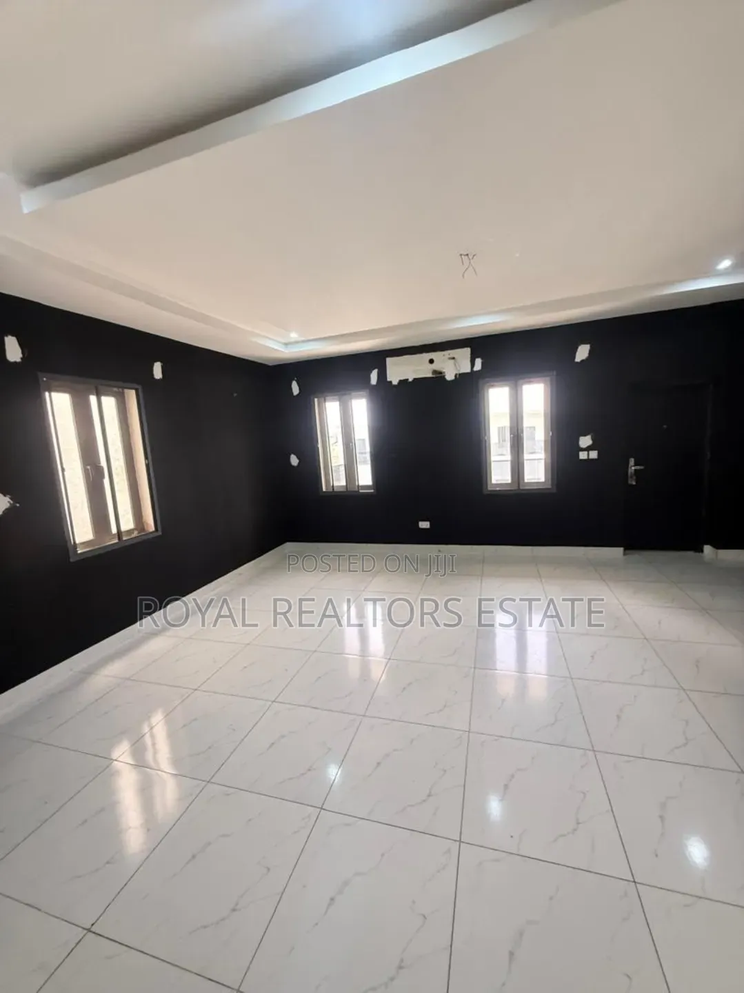 4bdrm Townhouse / Terrace in Jahi for rent