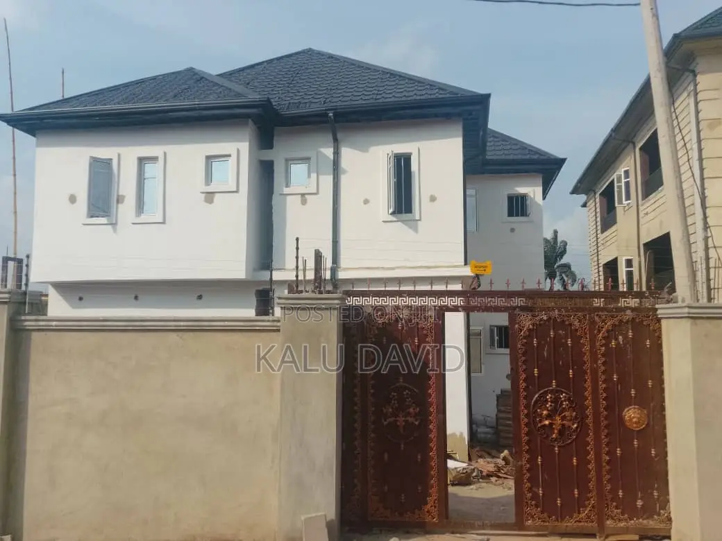 Furnished 12bdrm Block of Flats in Agbaama Housing, Umuahia for sale