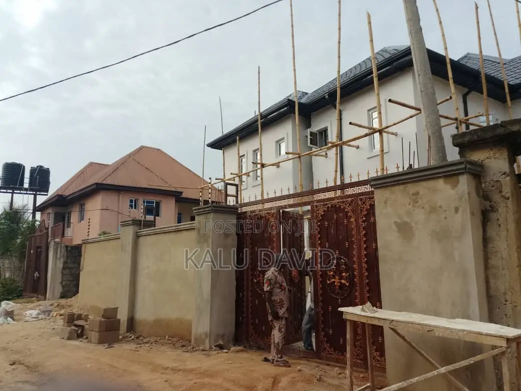 Furnished 12bdrm Block of Flats in Agbaama Housing, Umuahia for sale