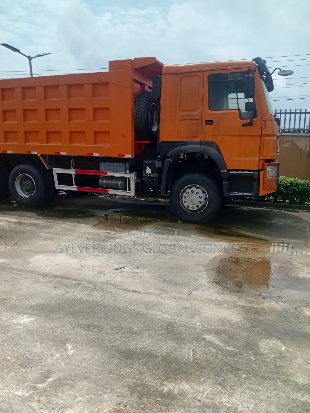 Sagmoto Truck Tipper in Ajah