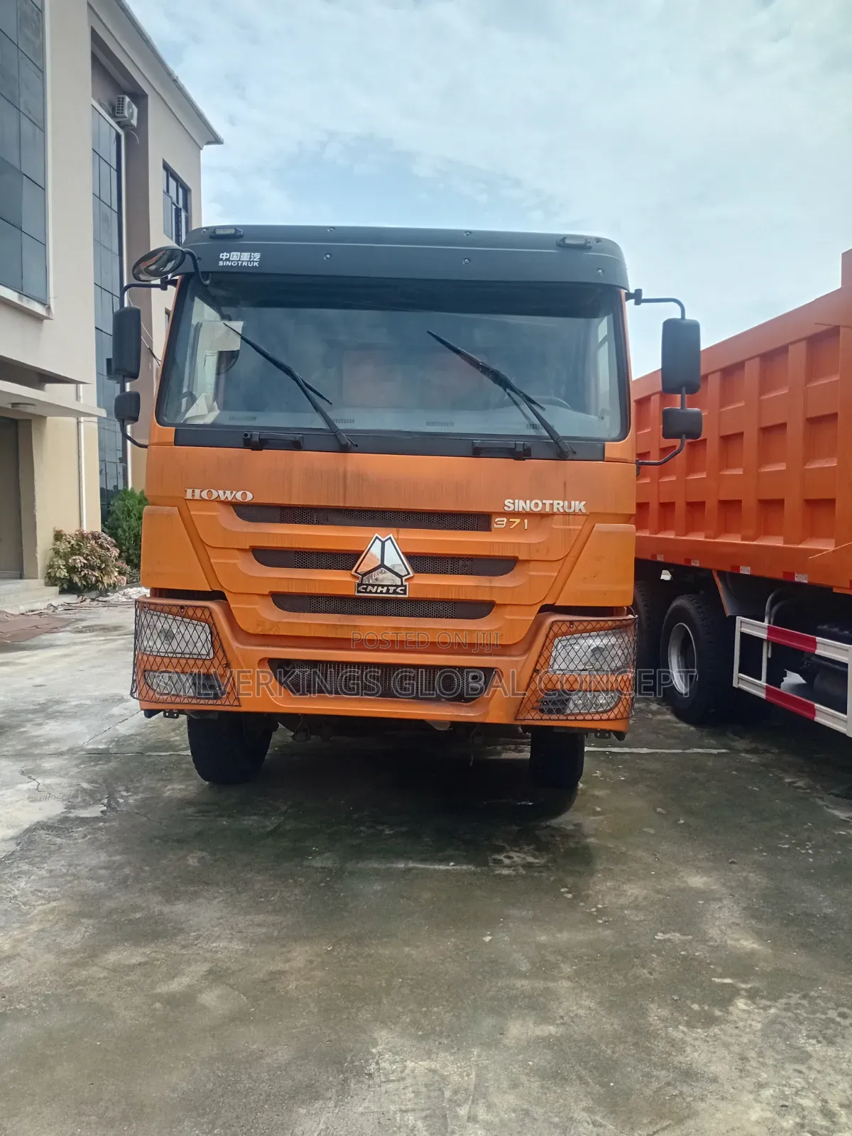 Sagmoto Truck Tipper in Ajah
