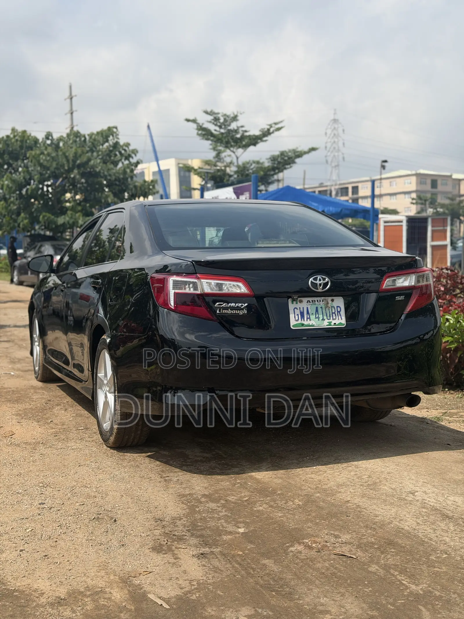 Toyota Camry SE 4dr Sedan (2.5L 4cyl 6A) 2013 Black