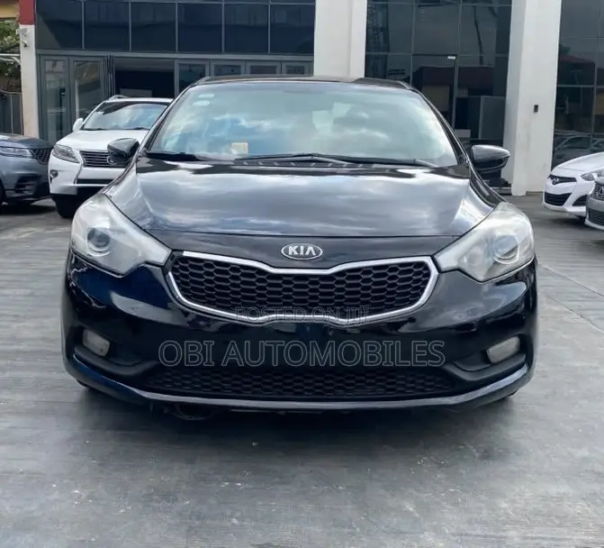 Kia Cerato 2015 Black