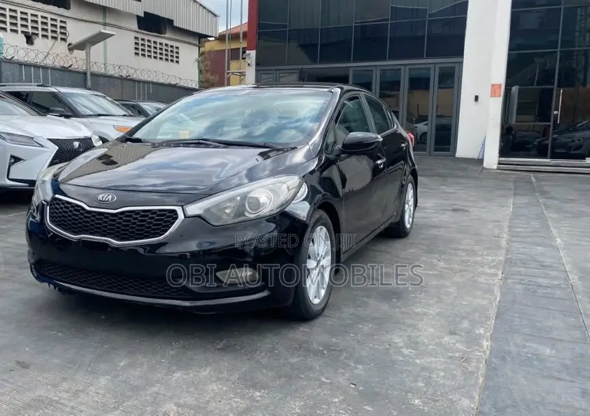 Kia Cerato 2015 Black