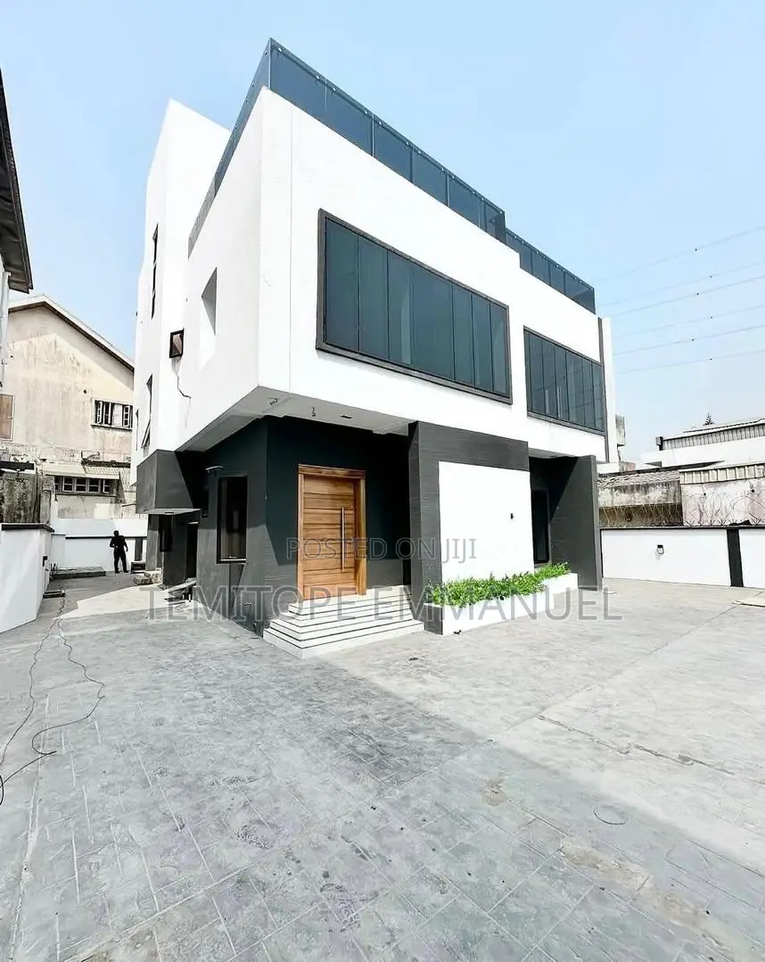 Furnished 5bdrm House in Lekki Phase 1 for sale
