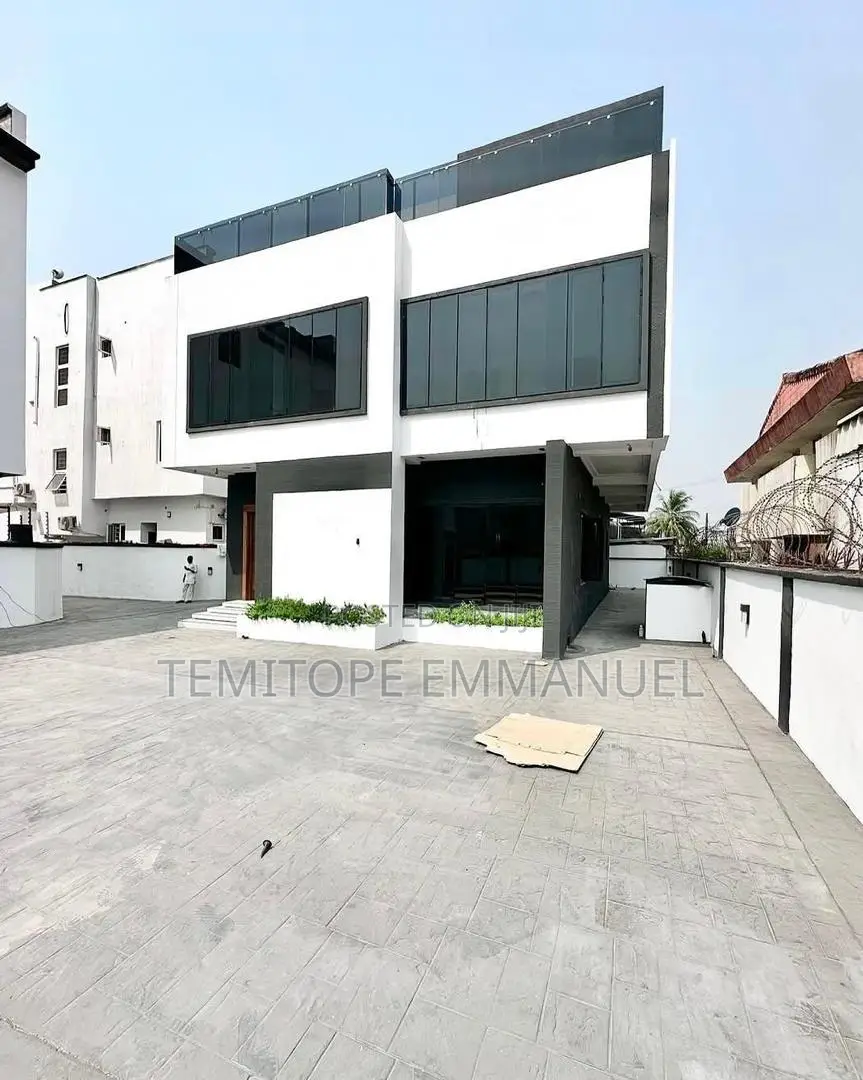 Furnished 5bdrm House in Lekki Phase 1 for sale