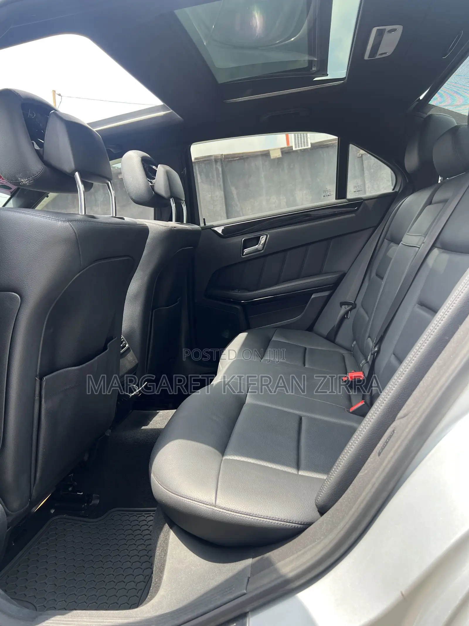 Mercedes-Benz E350 Base 4dr Sedan RWD (3.5L 6cyl 7A) 2010 Silver