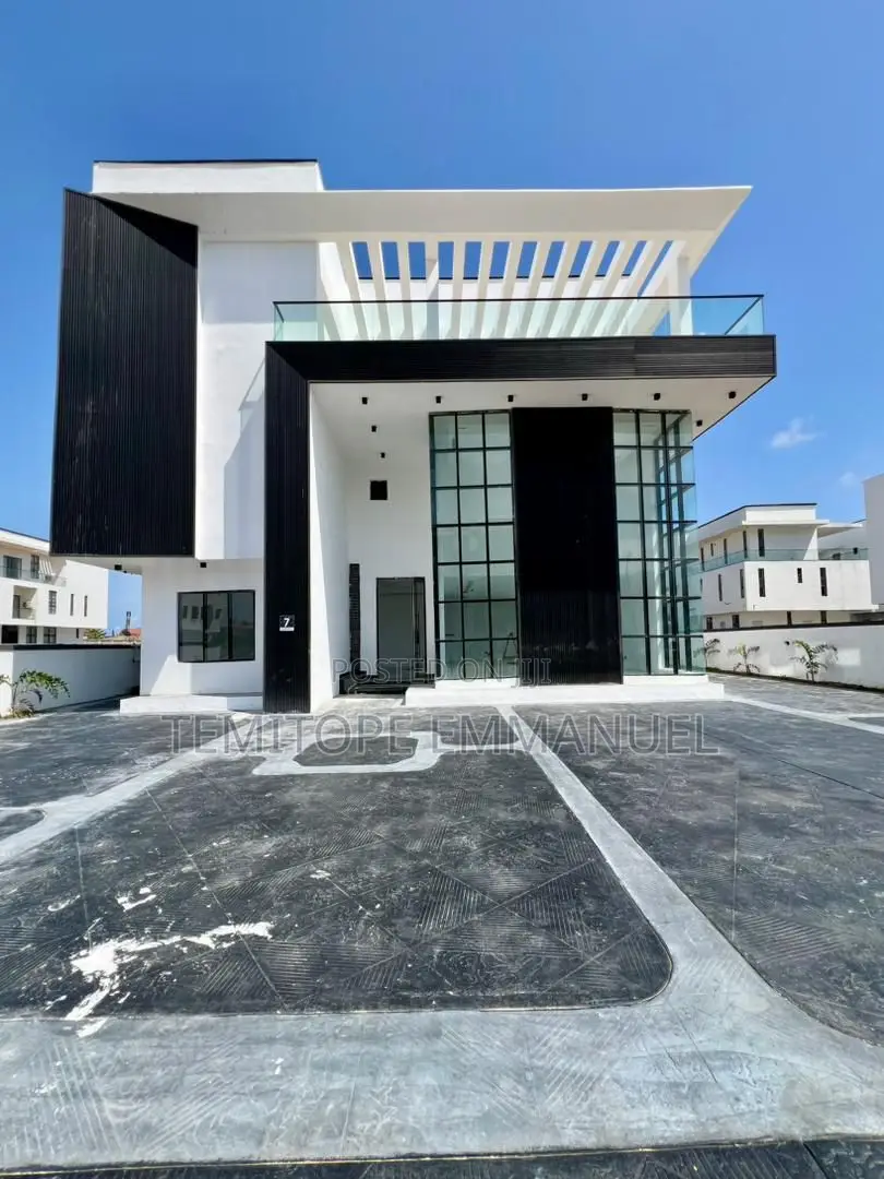 Furnished 6bdrm Duplex in Ikate for sale