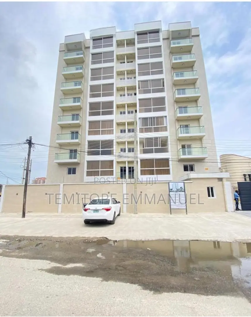 Furnished 4bdrm Penthouse in Victoria Island for sale