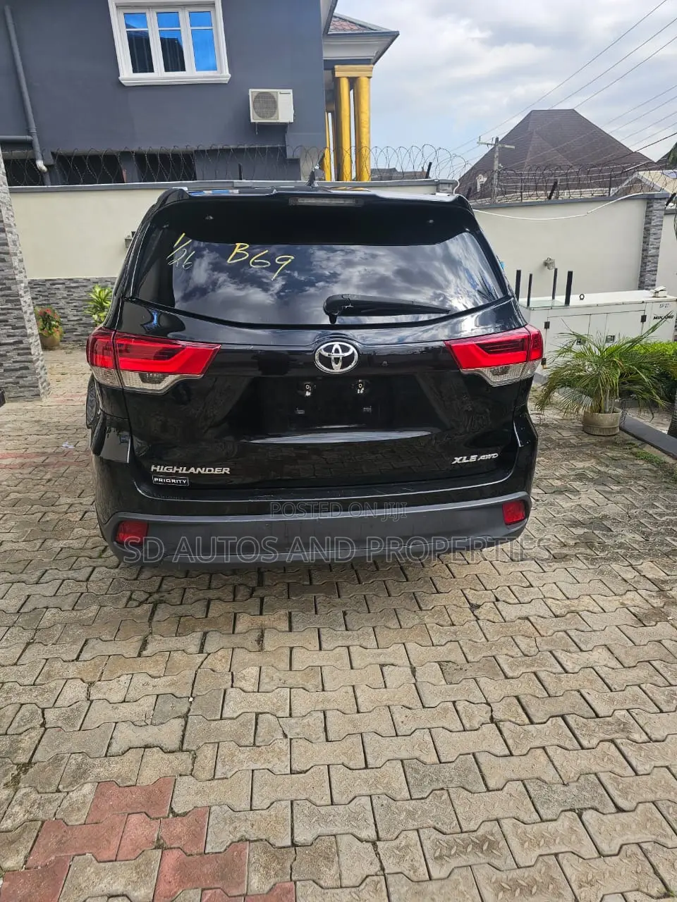 Toyota Highlander XLE 2019 Black