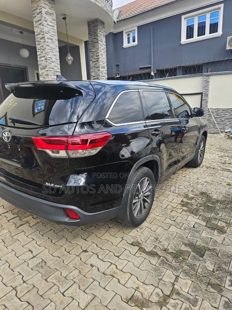 Toyota Highlander XLE 2019 Black