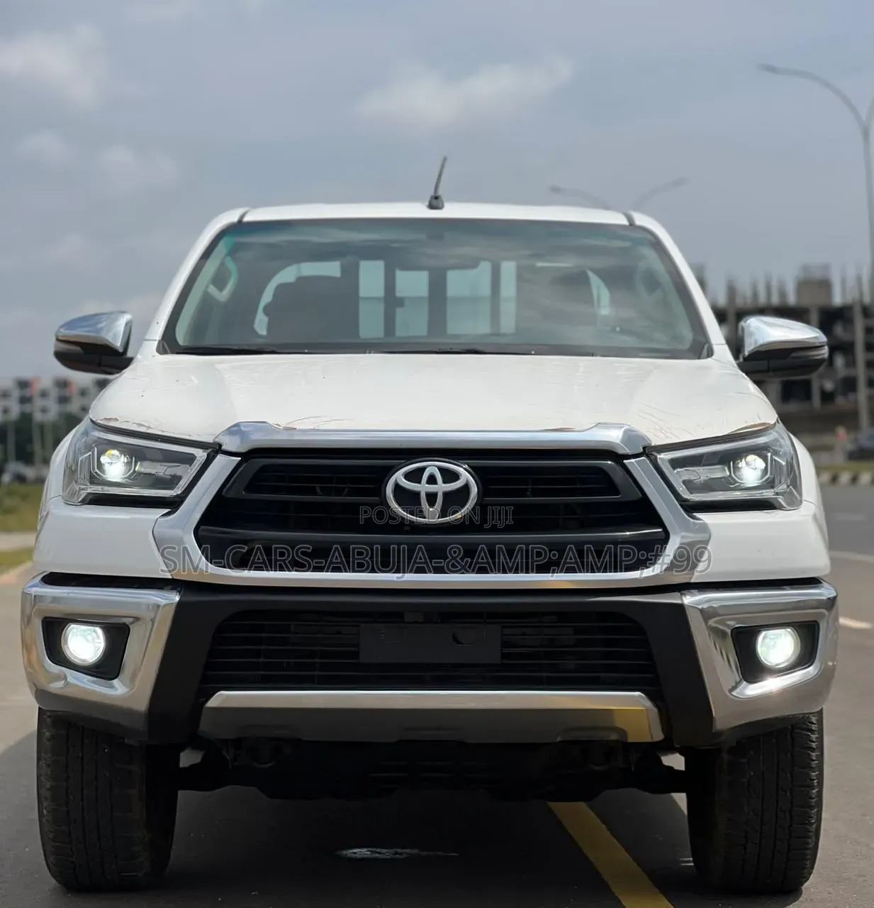 New Toyota Hilux 2025 White