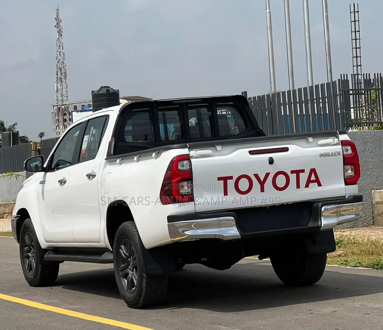 New Toyota Hilux 2025 White