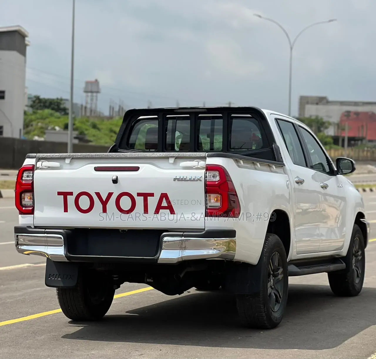 New Toyota Hilux 2025 White