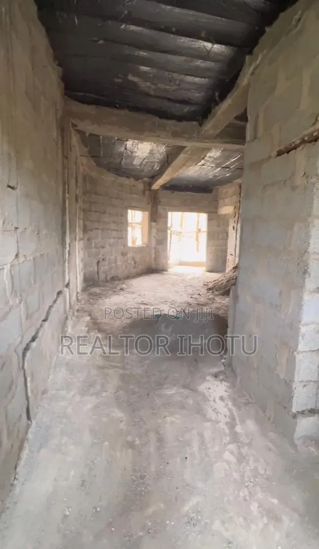 4bdrm Townhouse/Terrace in Guzape District for sale