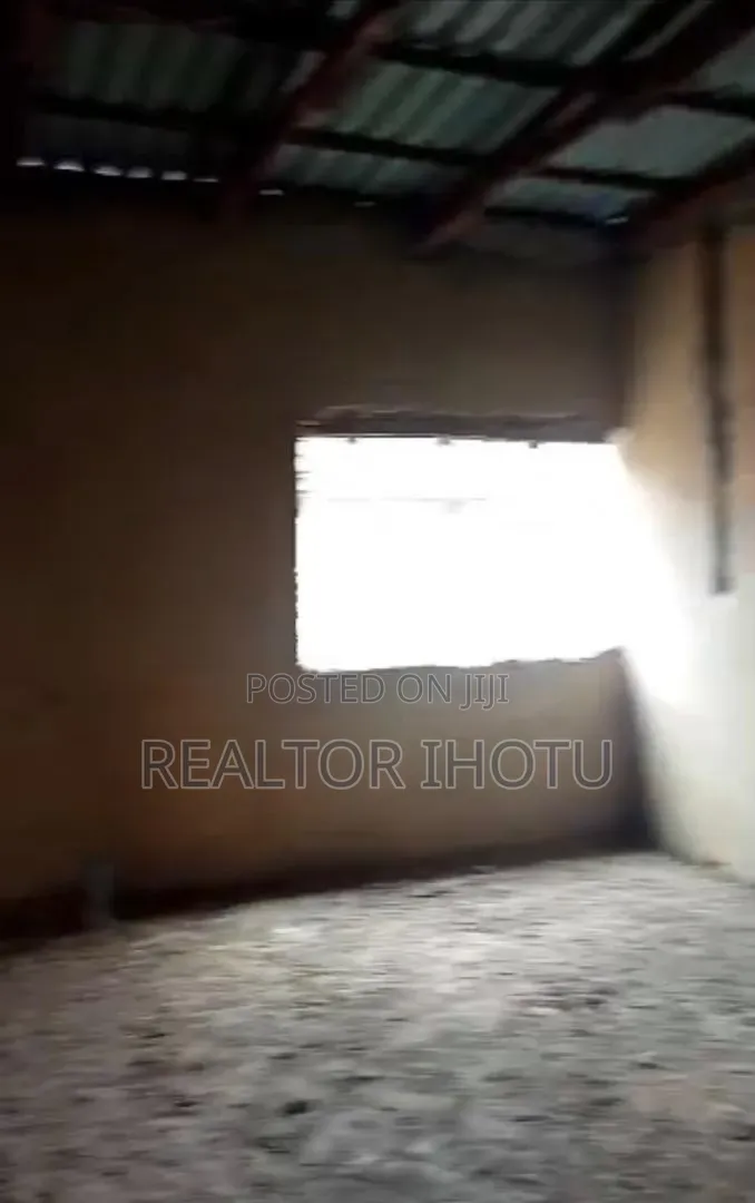 3bdrm Block of Flats in Mabushi for sale