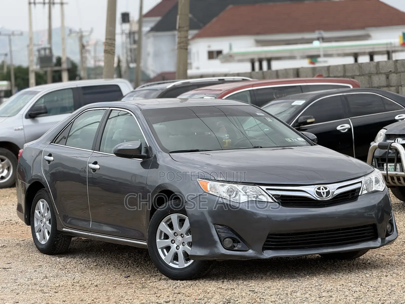 Toyota Camry LE 4dr Sedan (2.5L 4cyl 6A) 2013 Gray