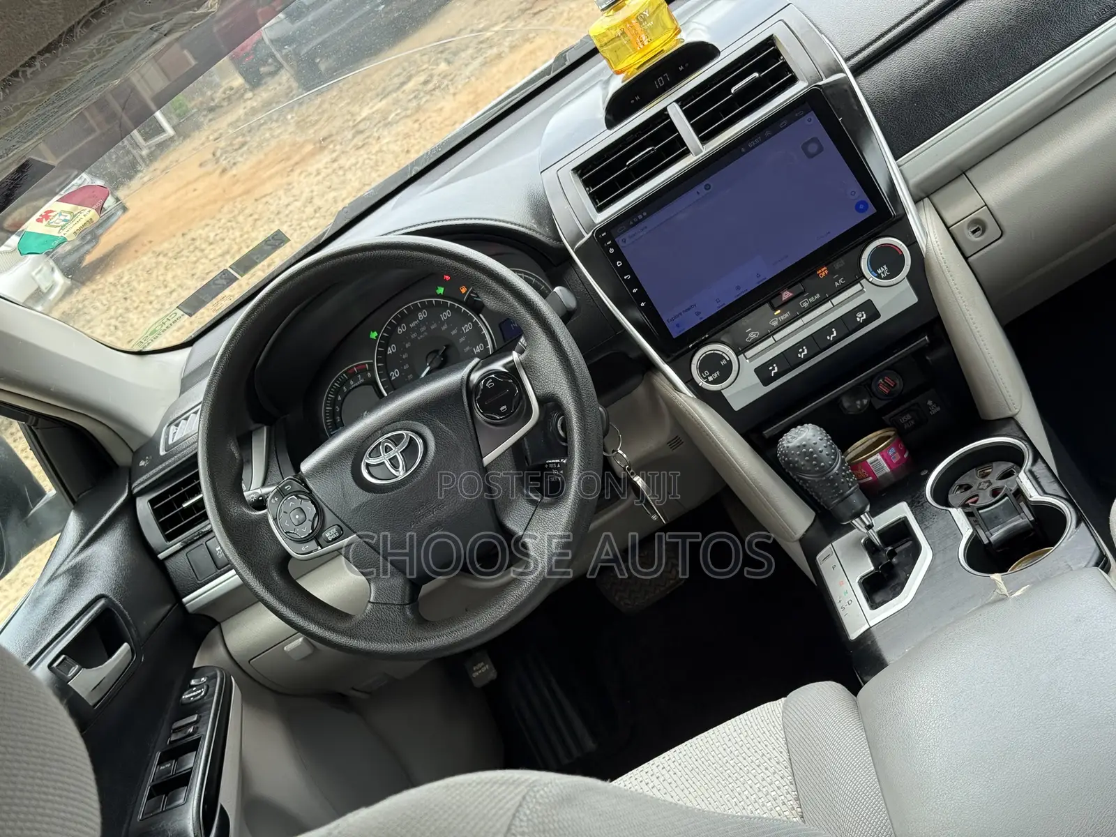 Toyota Camry LE 4dr Sedan (2.5L 4cyl 6A) 2013 Gray