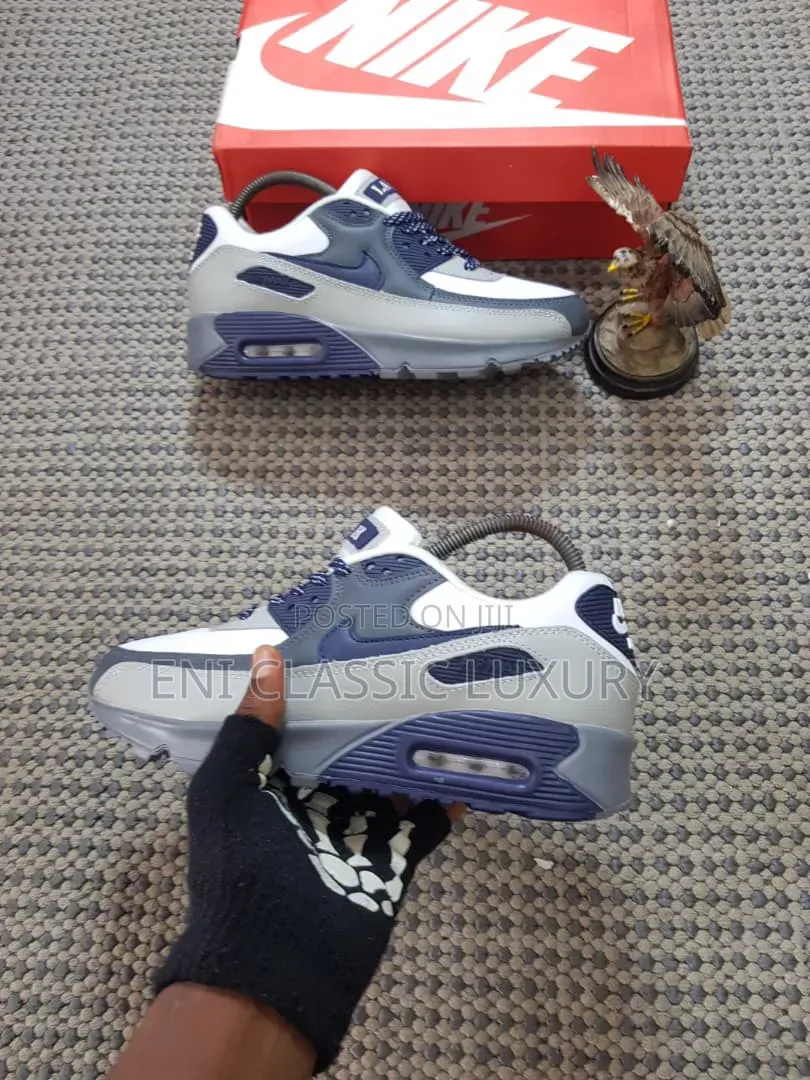 Top Quality Luxury Men's Designer Sneakers Nike Well Branded Package
