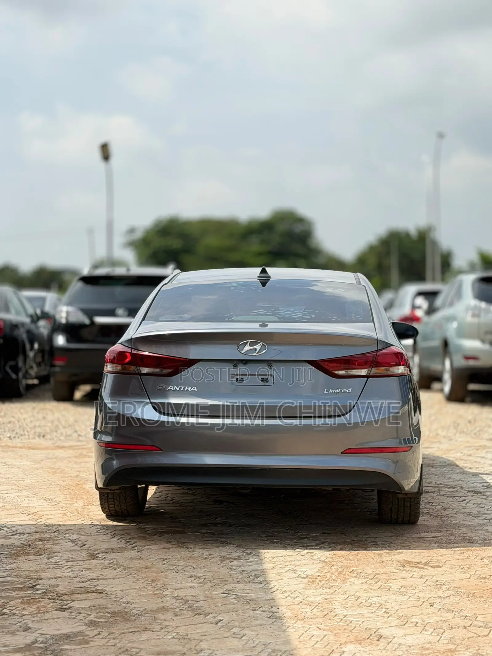 Hyundai Elantra 2017 Silver