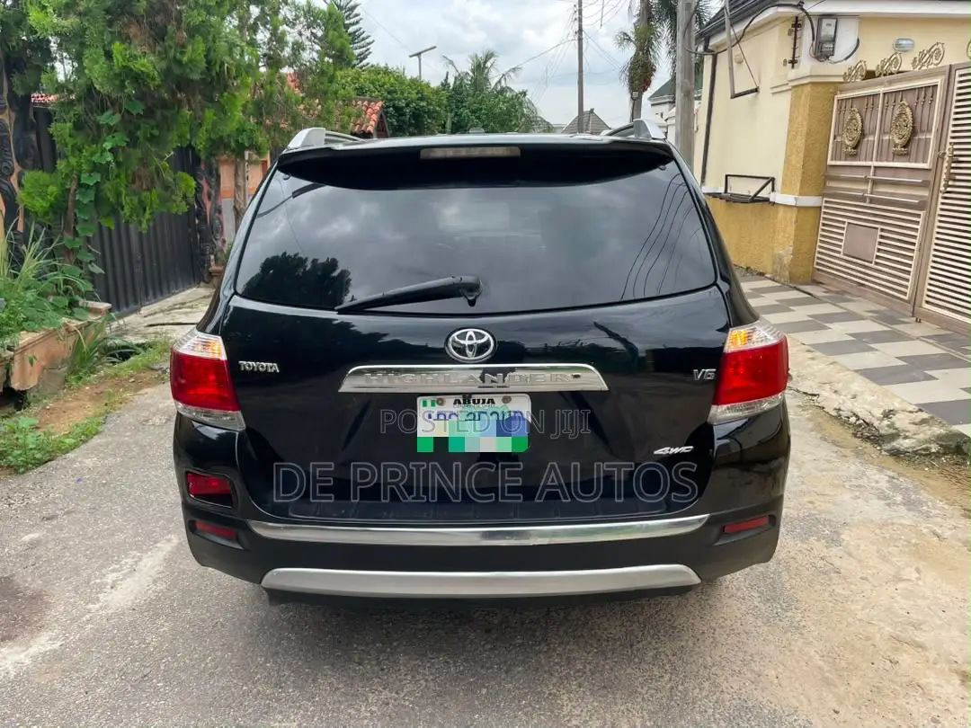 Toyota Highlander 2013 Black