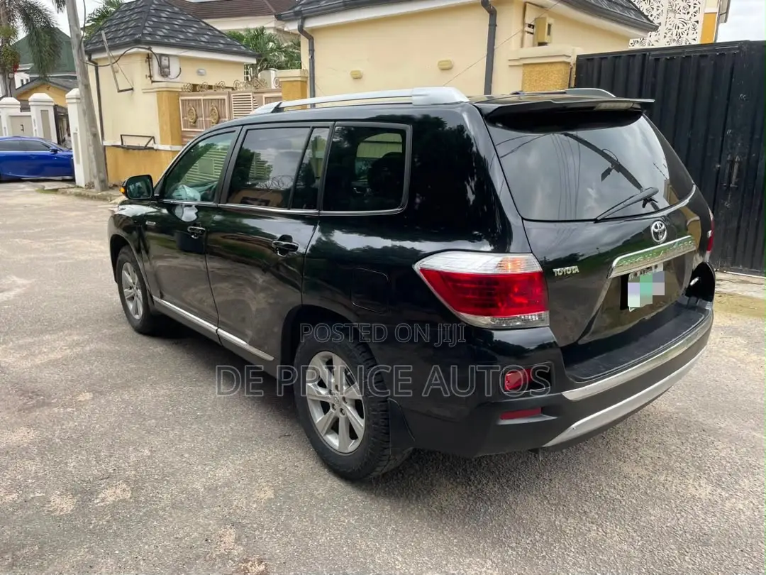 Toyota Highlander 2013 Black