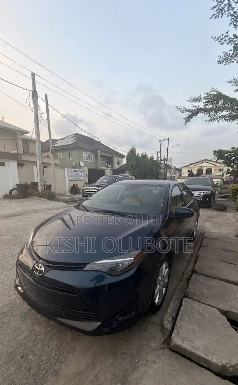 Toyota Corolla 2017 Blue