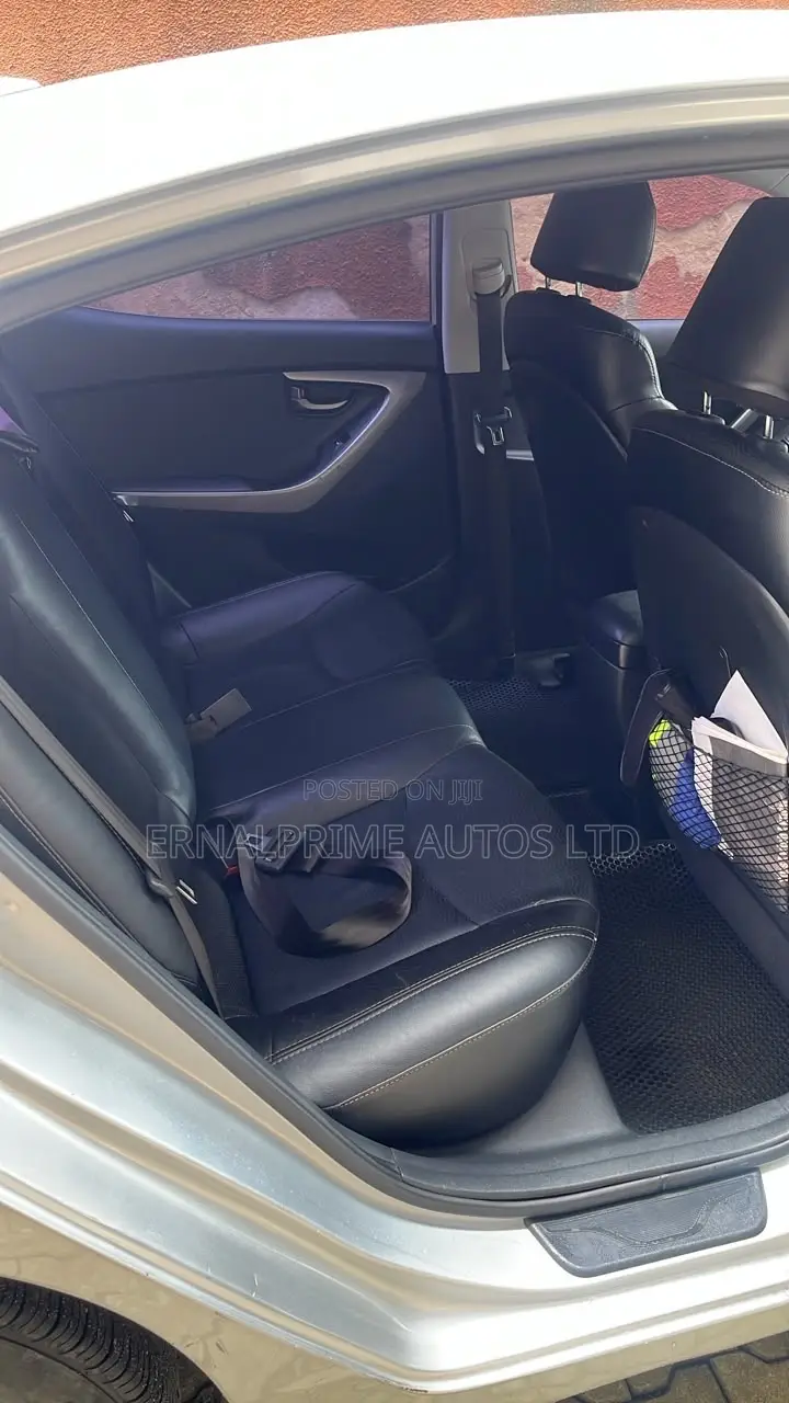 Hyundai Avante 2014 Silver