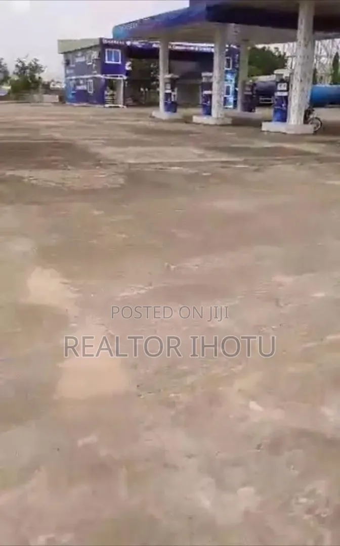 Filling Station For Sale – Kubwa Expressway, Abuja (Fct)
