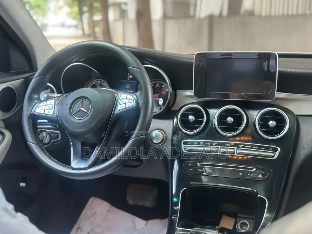 Mercedes-Benz C300 2015 Silver
