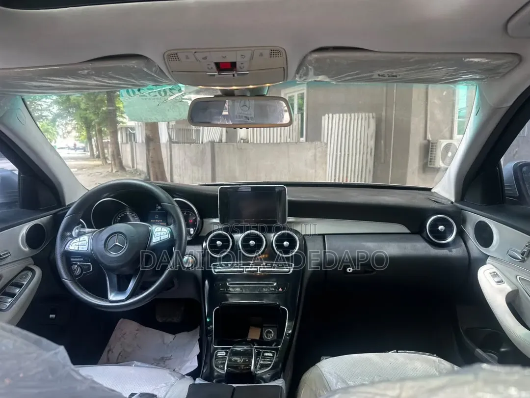 Mercedes-Benz C300 2015 Silver