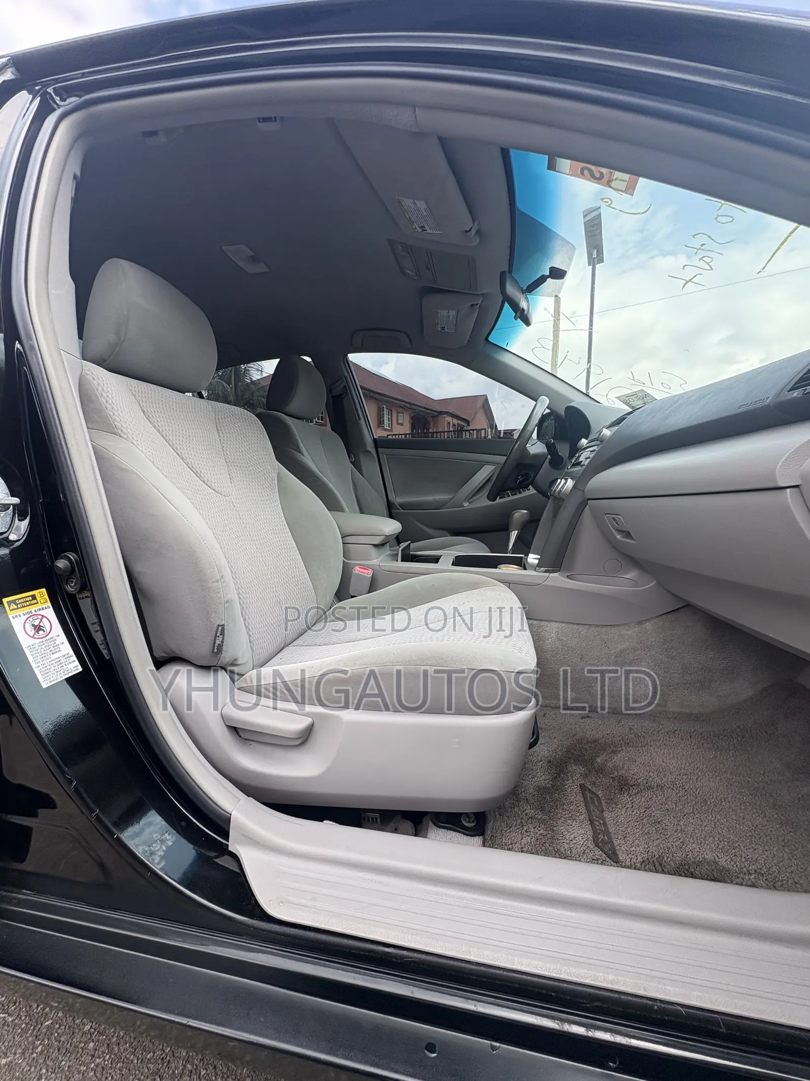 Toyota Camry LE V6 4dr Sedan (3.5L 6cyl 6AM) 2010 Black