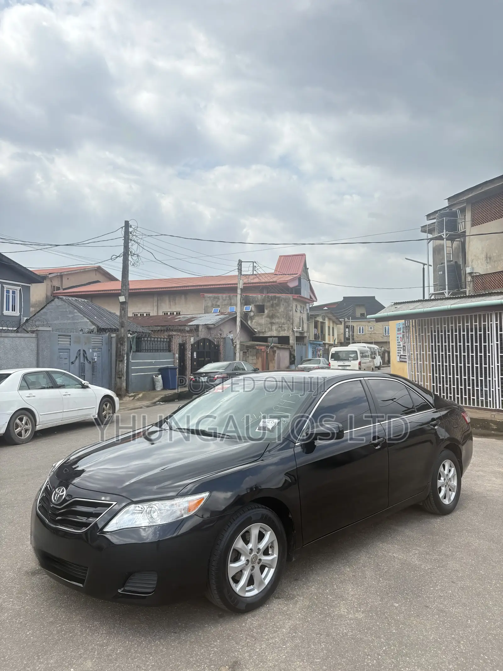 Toyota Camry LE V6 4dr Sedan (3.5L 6cyl 6AM) 2010 Black